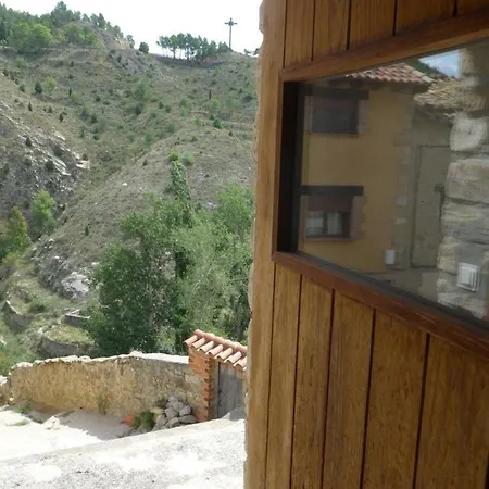 Escapada Romántica En Casa De Piedra Con Encanto